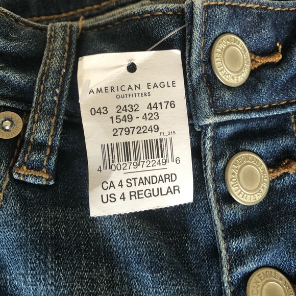 SOLD American Eagle High-Waisted Crop Flare Jean - Picture 5 of 7